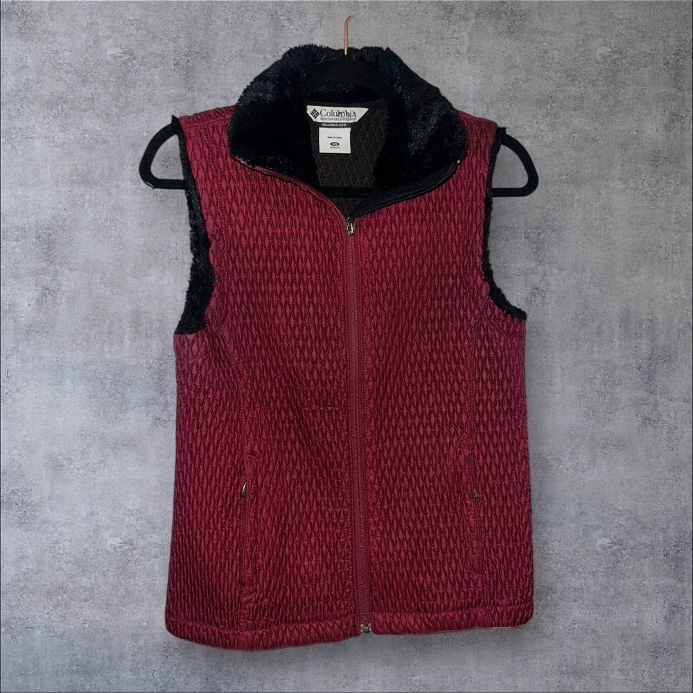 Columbia Women's Burgundy Fleece-Lined Vest